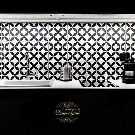 Les Secrets De Marie-Astrid, Suite Love Room Bordeaux Exterior photo