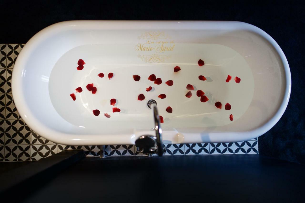 Les Secrets De Marie-Astrid, Suite Love Room Bordeaux Exterior photo